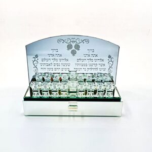 חנוכיה מראה עם מגירה — תמונת מוצר