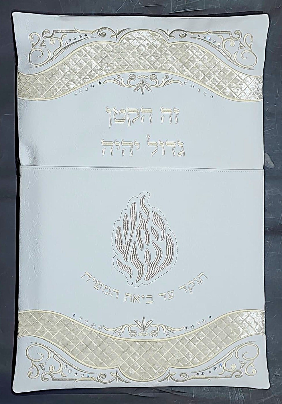 כרית לברית 70/47 סטן לבן שמנת · דגם 17019 — תמונת מוצר