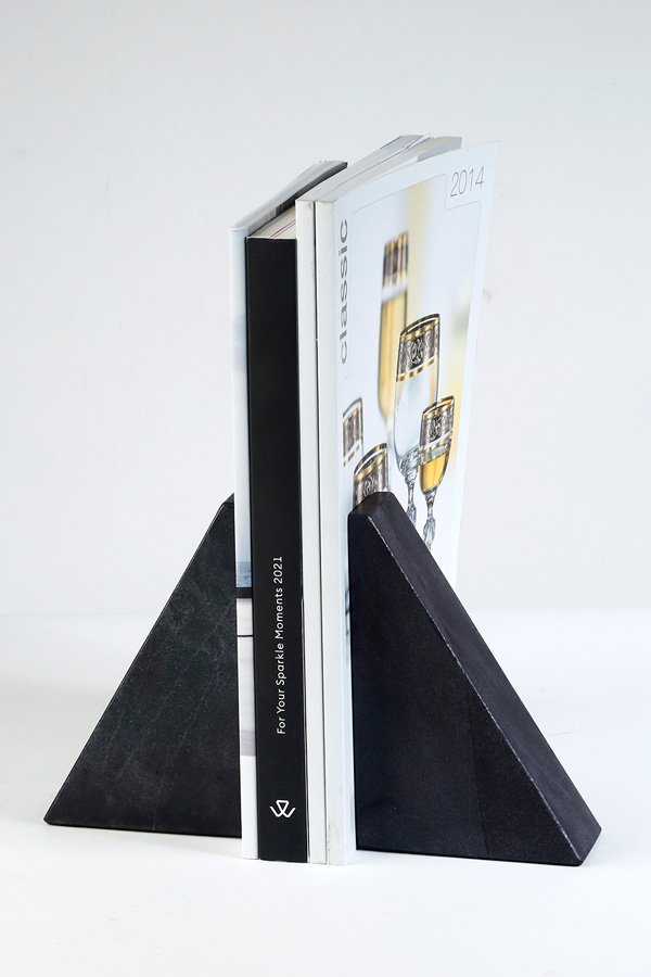 תומך ספרים BLACK MARBLE
