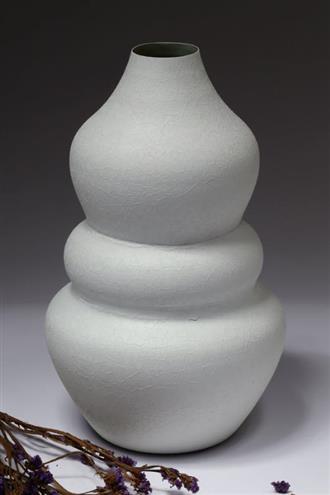 ואזה מתכת REQUIRD שמנת 23×23×36.5 ס״מ